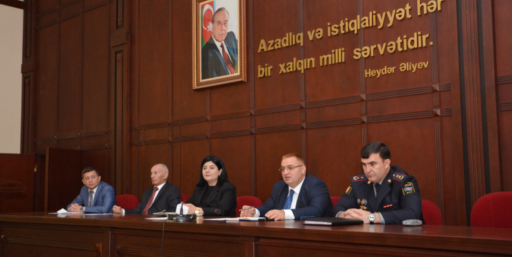 Abşeronda Dini işlər üzrə komissiyanın erkən nikahalara qarşı iclası keçirilib