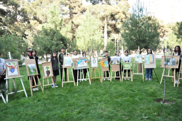 Abşeron rayonunda "Konstitusiya və Suverenlik İli" çərçivəsində yeniyetmələr arasında rəsm müsabiqəsi keçirilib