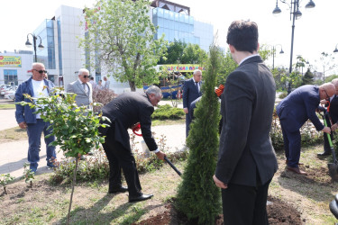 Ümummilli Lider Heydər Əliyevin anadan olmasının 103-cü ildönümü Həştərxan vilayətində qeyd edilib