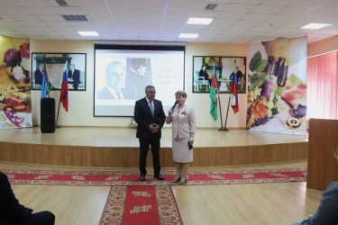 Ümummilli Lider Heydər Əliyevin anadan olmasının 102-ci ildönümü Həştərxan vilayətində qeyd edilib