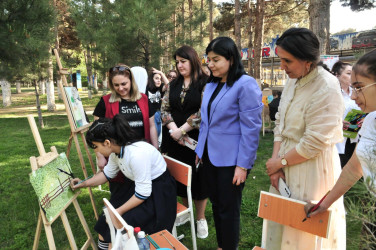 Abşeron rayonunda "Konstitusiya və Suverenlik İli" çərçivəsində yeniyetmələr arasında rəsm müsabiqəsi keçirilib