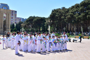 Abşeron rayonunda Heydər Əliyevin 102-ci il dönümü münasibətilə silsilə tədbirlər keçirilib