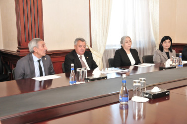 Abşeronda Aprel döyüşlərində şəhidlik zirvəsinə ucalan qəhrəmanlarımızın ailələri ilə görüş keçirilib