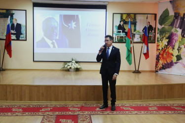 Ümummilli Lider Heydər Əliyevin anadan olmasının 102-ci ildönümü Həştərxan vilayətində qeyd edilib