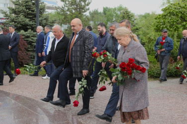 Ümummilli Lider Heydər Əliyevin anadan olmasının 102-ci ildönümü Həştərxan vilayətində qeyd edilib