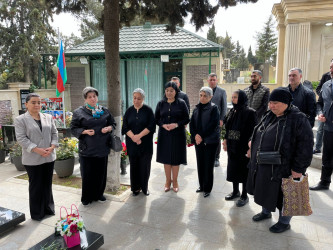 Abşeronda şəhidlər anılıb, ailə üzvlərinə baş çəkilib