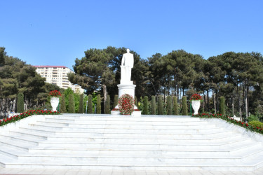 Ümummilli Lider Heydər Əliyevin anadan olmasının 103-cü ildönümü Abşeron rayonunda qeyd edilib