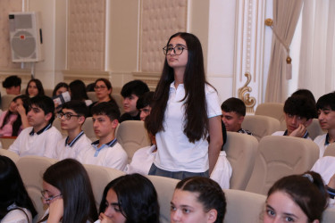 Abşeronda “Suveren Azərbaycanda Təhsil Hüququnun Konstitusion təminatı” mövzusunda silsilə tədbirlər keçirilir