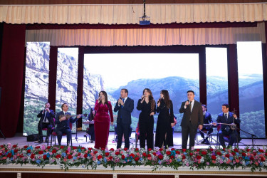 Abşeronda şəhid ailələrinin xanım üzvləri ilə birgə 8 Mart - Beynəlxalq Qadınlar Günü münasibəti ilə tədbir keçirilib