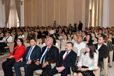Abşeron rayonunda Azərbaycan Respublikasının Prezidenti cənab İlham Əliyevin YAP-ın VIII Qurultayındakı nitqindən irəli gələn vəzifələrə həsr olunmuş müşavirə keçirilib