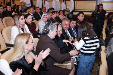 Abşeronda şəhid ailələrinin xanım üzvləri ilə birgə 8 Mart - Beynəlxalq Qadınlar Günü münasibəti ilə tədbir keçirilib