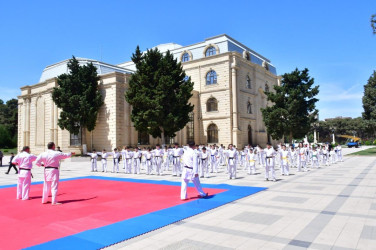 Abşeron rayonunda Heydər Əliyevin 102-ci il dönümü münasibətilə silsilə tədbirlər keçirilib