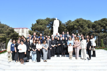 Ümummilli Lider Heydər Əliyevin anadan olmasının 103-cü ildönümü Abşeron rayonunda qeyd edilib