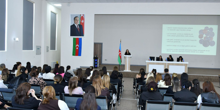 Abşeron rayonunda “Məişət zorakılığından zərərçəkmiş uşaqların müəyyən edilməsi və onlara psixoloji yardımın göstərilməsi” mövzusunda seminar keçirilib