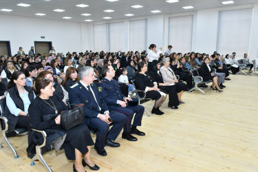 Abşeron rayonunda “Ailədaxili zorakılıq və hüquqi maarifləndirmə” mövzusunda tədbir keçirilib