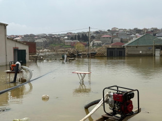 Abşeronda yağışın yaratdığı fəsadların aradan qaldırılması istiqamətində görülən işlər davam etdirilir