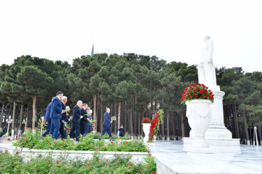 Ümummilli Lider Heydər Əliyevin anadan olmasının 101-ci ildönümü Abşeron rayonunda qeyd edilib