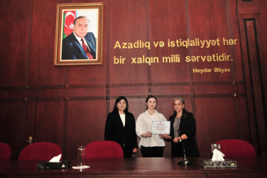 Abşeron RİH-də təcrübə keçən könüllülərin növbəti qrupuna sertifikatlar təqdim edilib